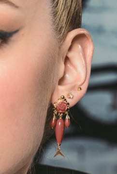 Pendientes Coral/Turquesa en Oro de 18 Ktes.