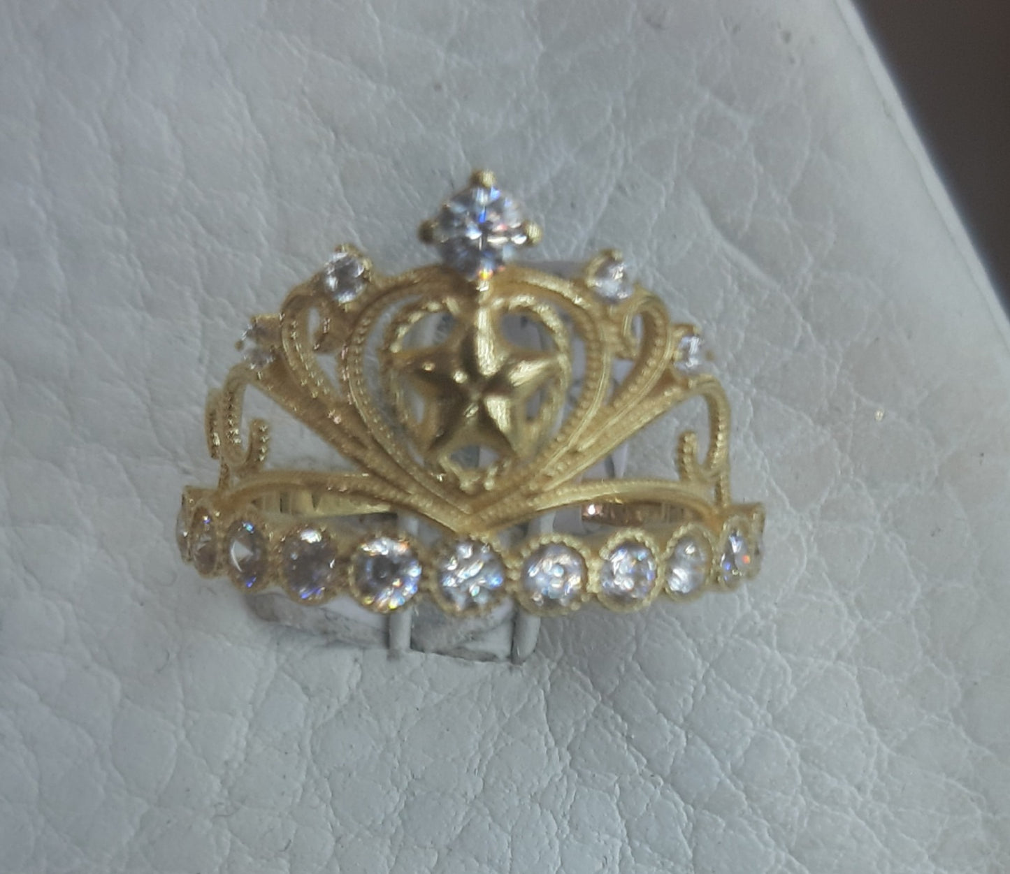 Anillo Corona en Oro 18 Ktes.