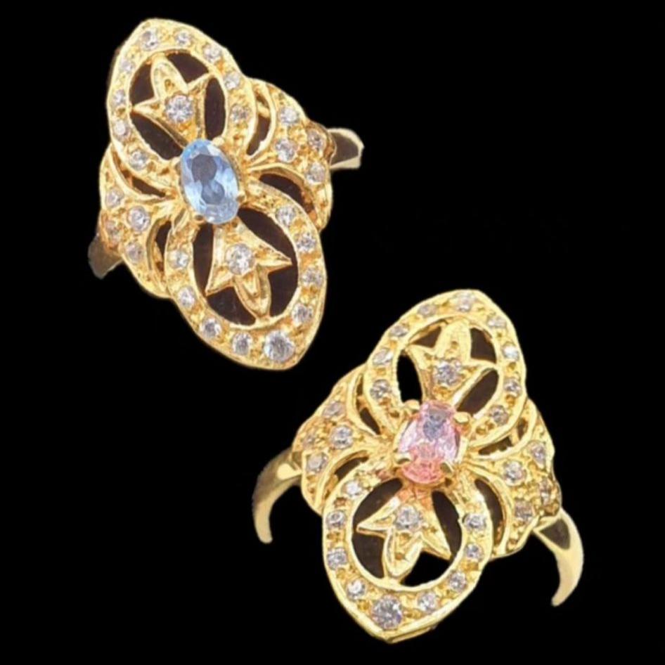 Anillo Lanzadera Piedra Rosa de Francia / Agua Marina con Circonitas en Oro de 18 Ktes.