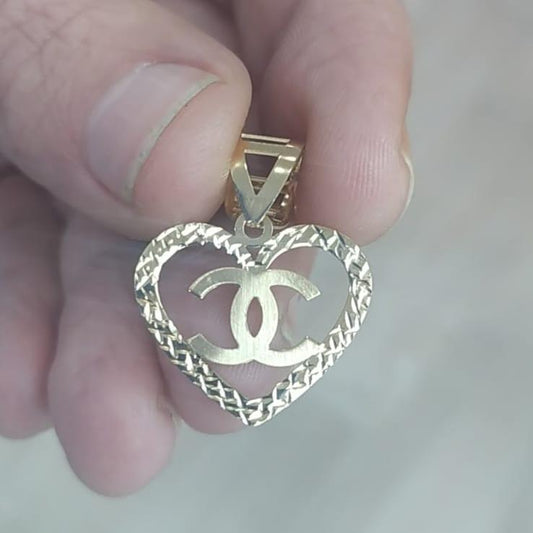 Colgante Corazón Chanel en Oro 18 Ktes.