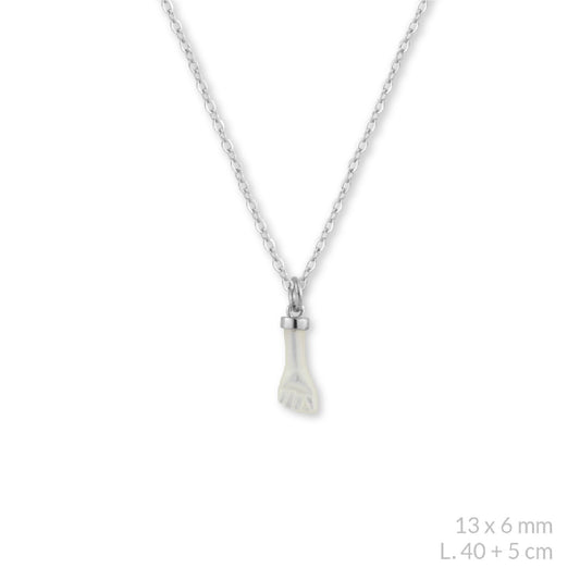 Gargantilla Plata de Ley con Puño Higa de Coral, Azabache, Turquesa, Madreperla.