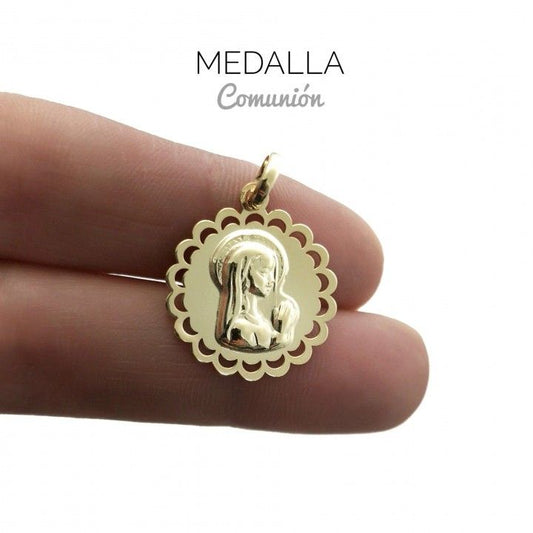 Medalla Virgen Niña Chapada en Plata de Ley